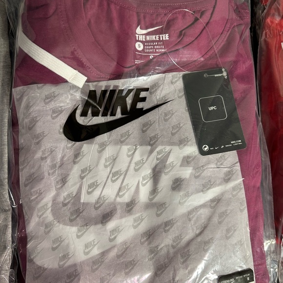 New Men Nike Purple T-Shirt and Shorts Set - Picture 2 of 2